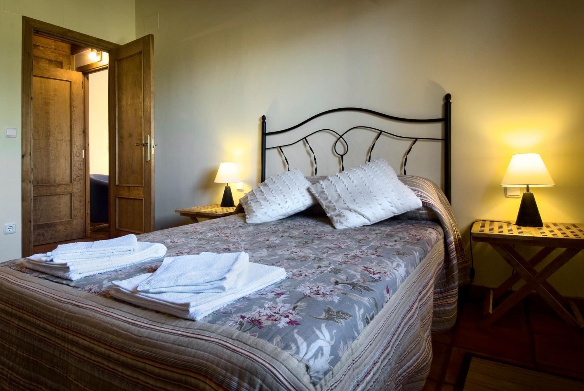 Casa Sarasa Guest House Berdun Ngoại thất bức ảnh